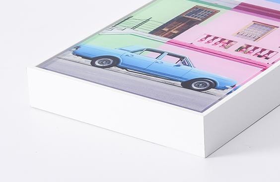 Modern Floater Frame // White